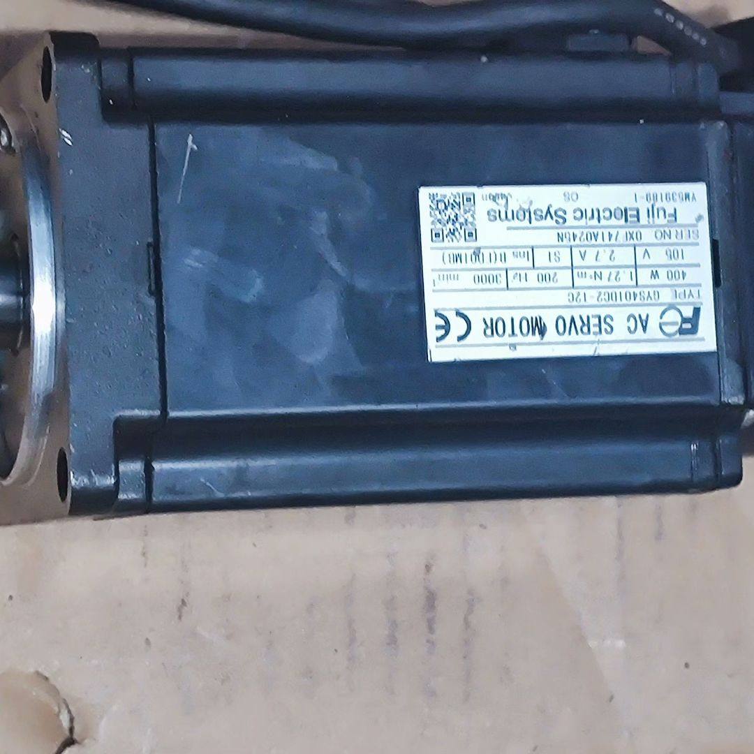 伺服电机 GYS401DC2-T2C 正常使用的机器拆的