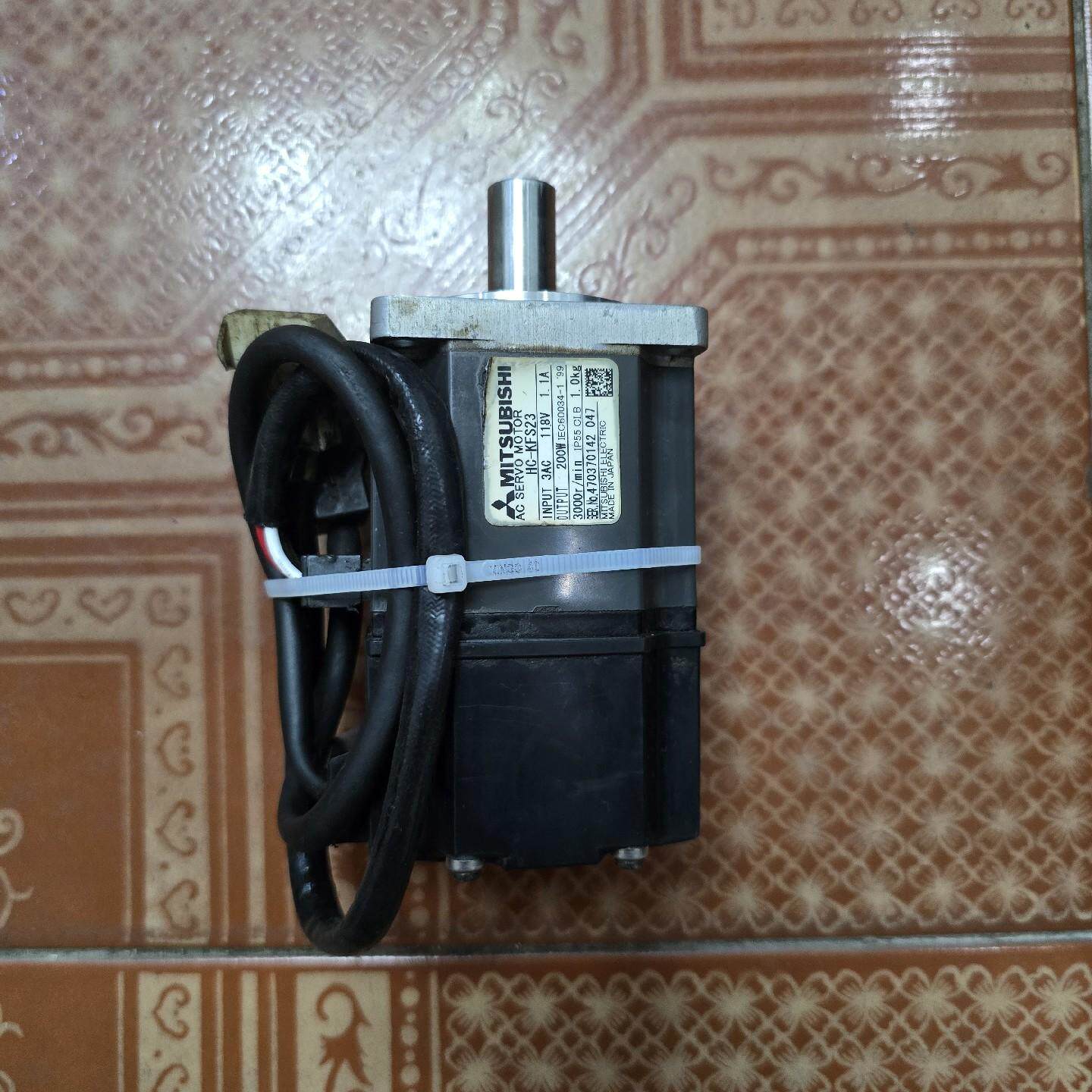 200w伺服电机HC-KFS23 正常拆机下来的 功能包