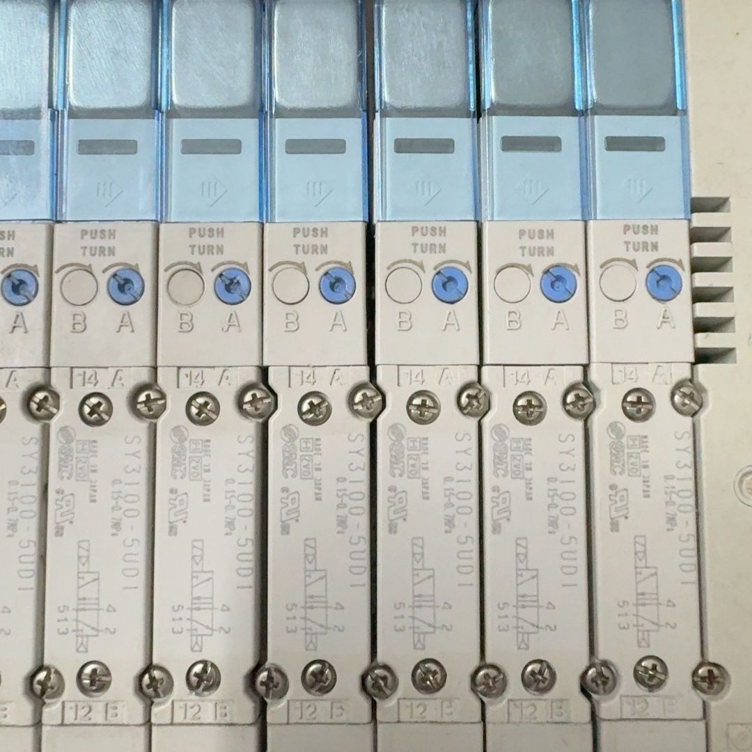 电磁阀SY3100-5UD1 功能正常。日本制造 质量