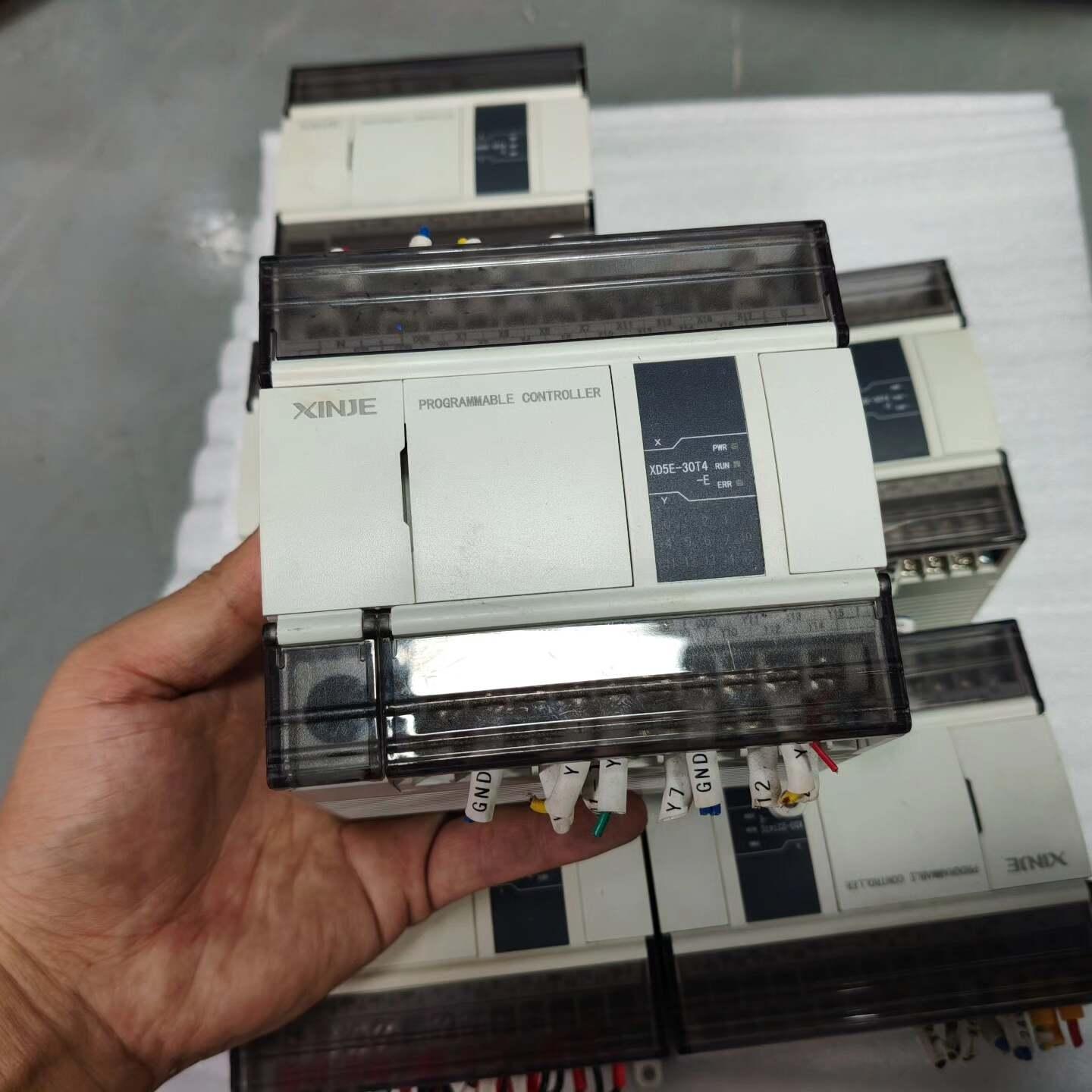 PLC XD5E-30T4-E 刚拆机下来的 成色非常漂