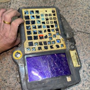 实物拍摄 C300 成色 2301 FANUC示教器A05B