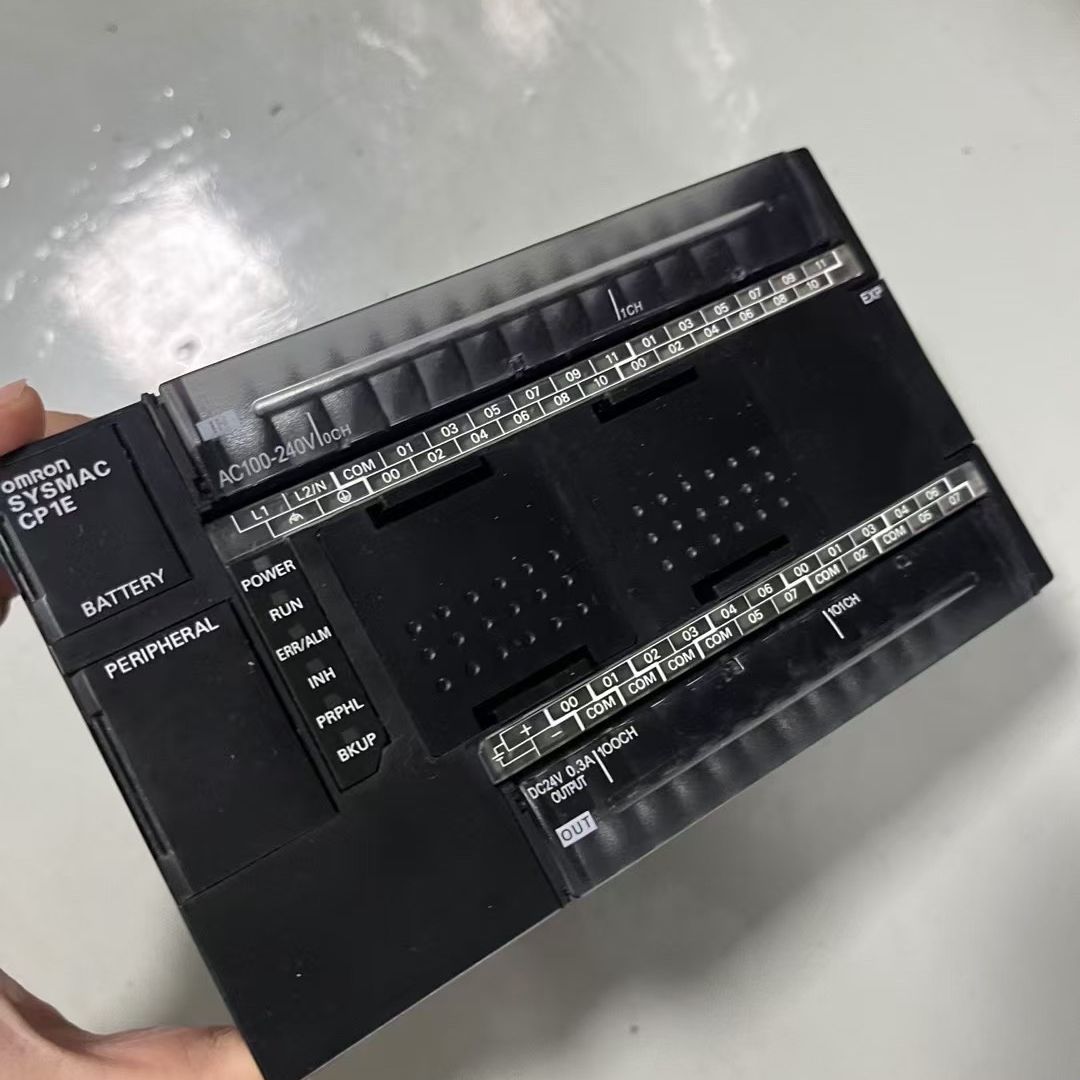 Cp1e-n40dt-a功能包好。成色不错 有