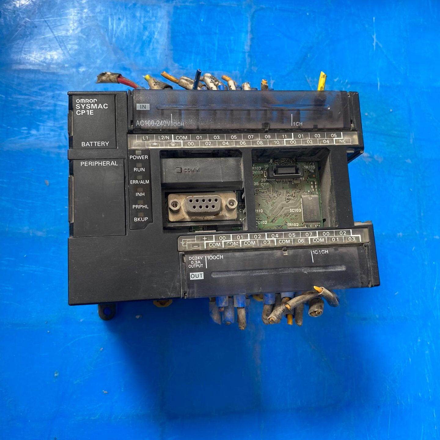 PLC控制器 型号CP1E-N30DT-A 实物拍摄成