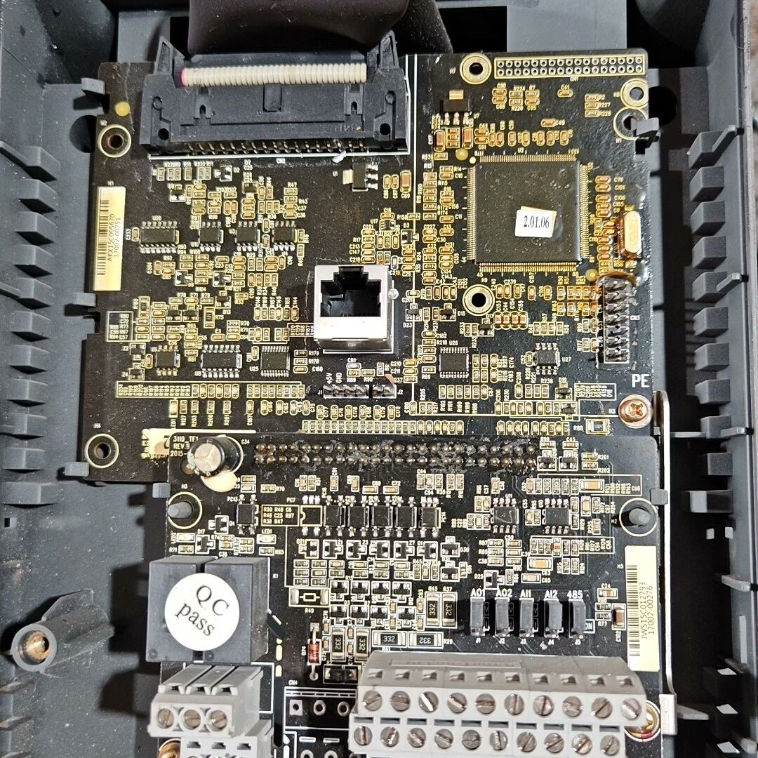 英威腾GD200主板。实物图 英威腾GD200A主板 英威腾