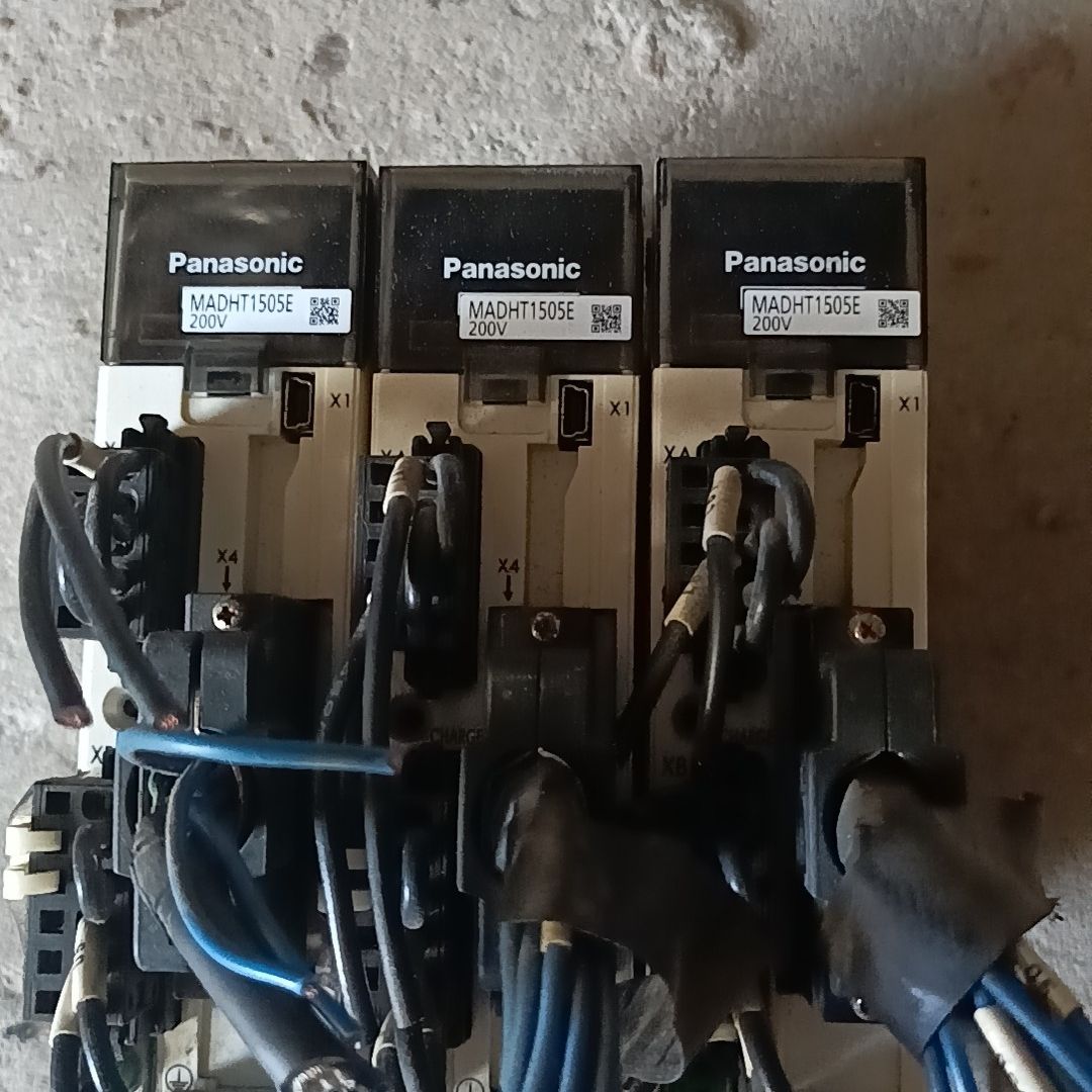 拆机伺服驱动器MADHT1505E 100