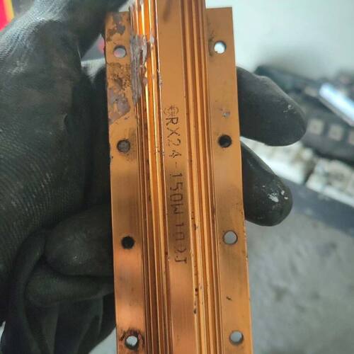 RX24-150W-10RJ铝壳电阻 拆机件 成色还行 有点