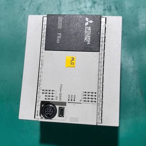 FX3SA-30MR-CM  拆机成色如图功能正常包好