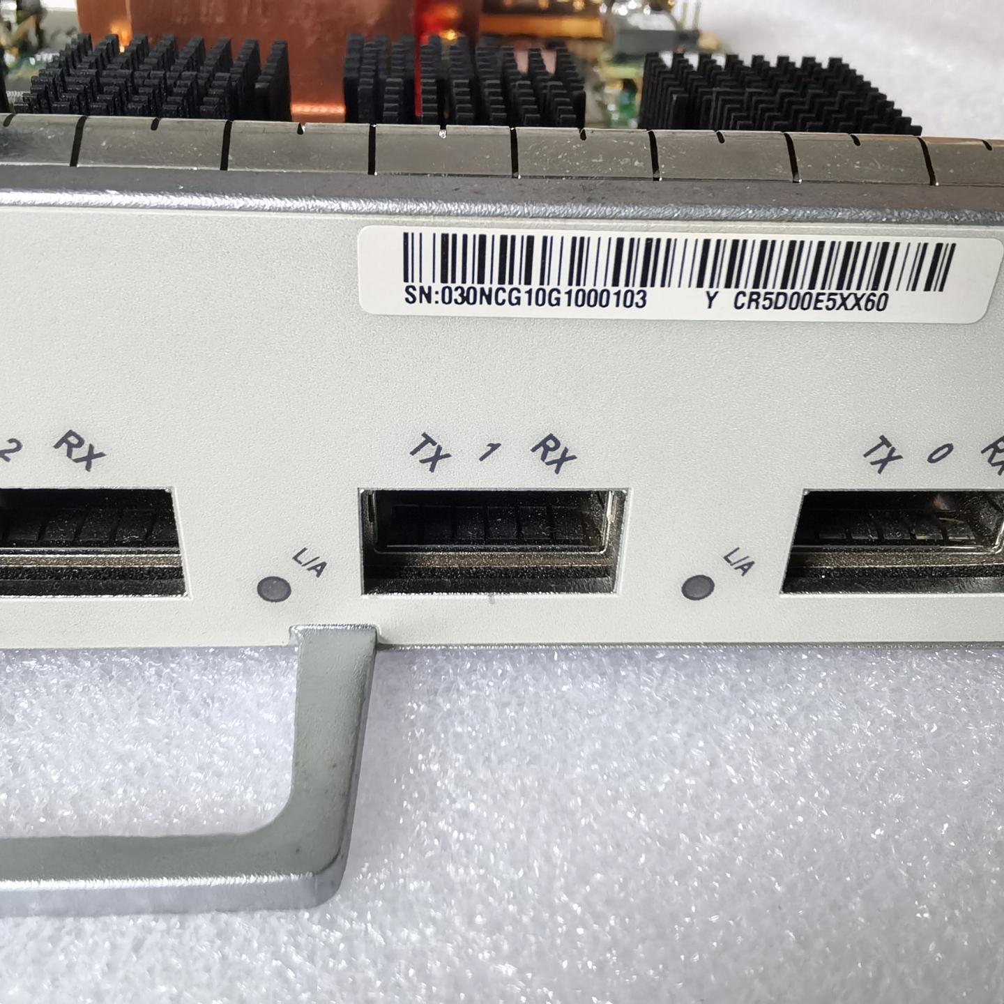 CR5D00E5XX60 5端口10GBase LAN-