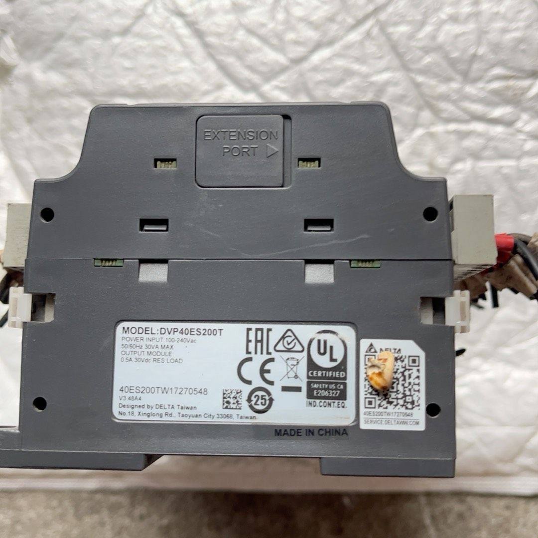 DVP40ES200T/看实图交易 有划痕不