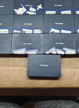 TL-SF1005D    TP-LINK 5口百兆交换机