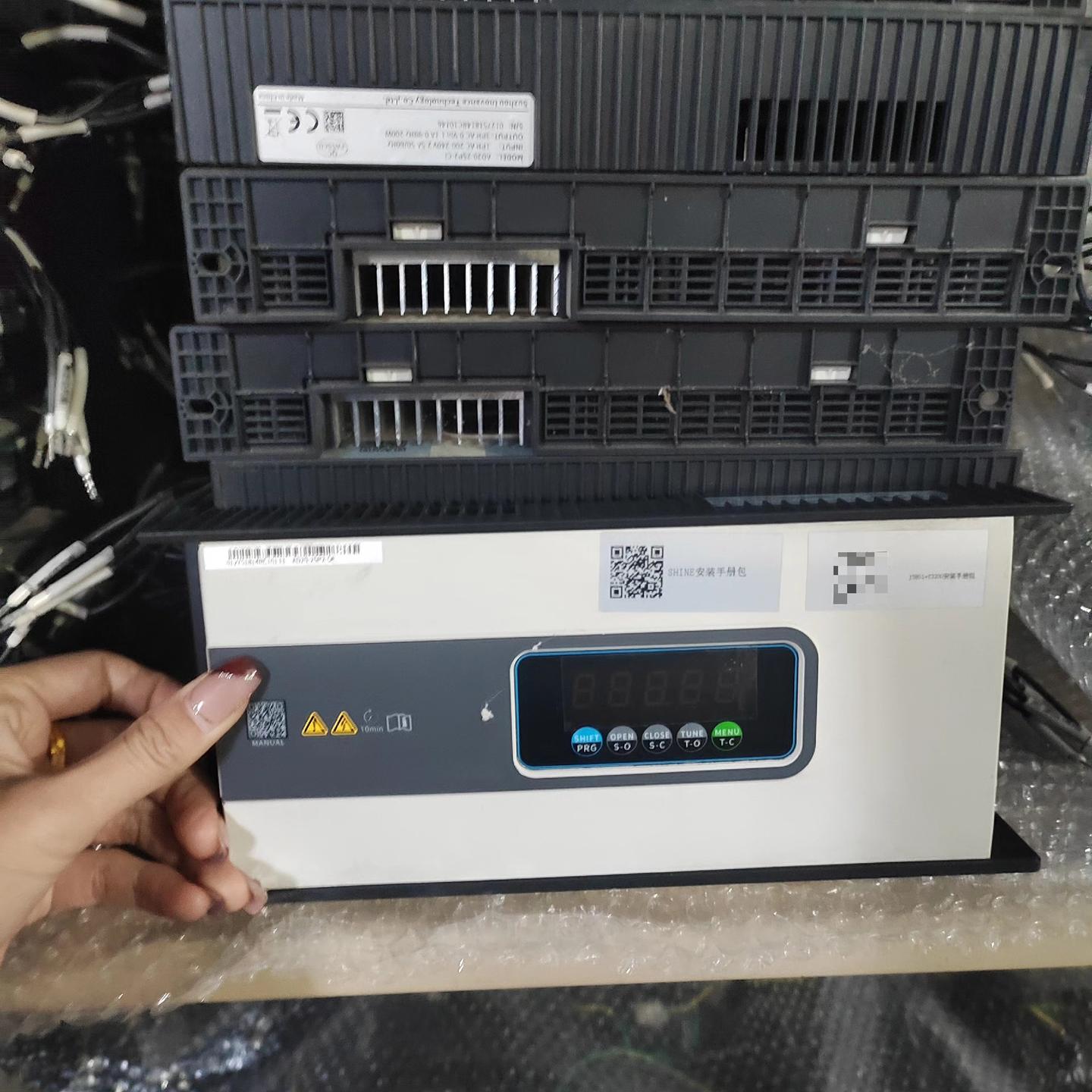 默纳克门机变频器AD20-2SP2-CI  功能正常实物