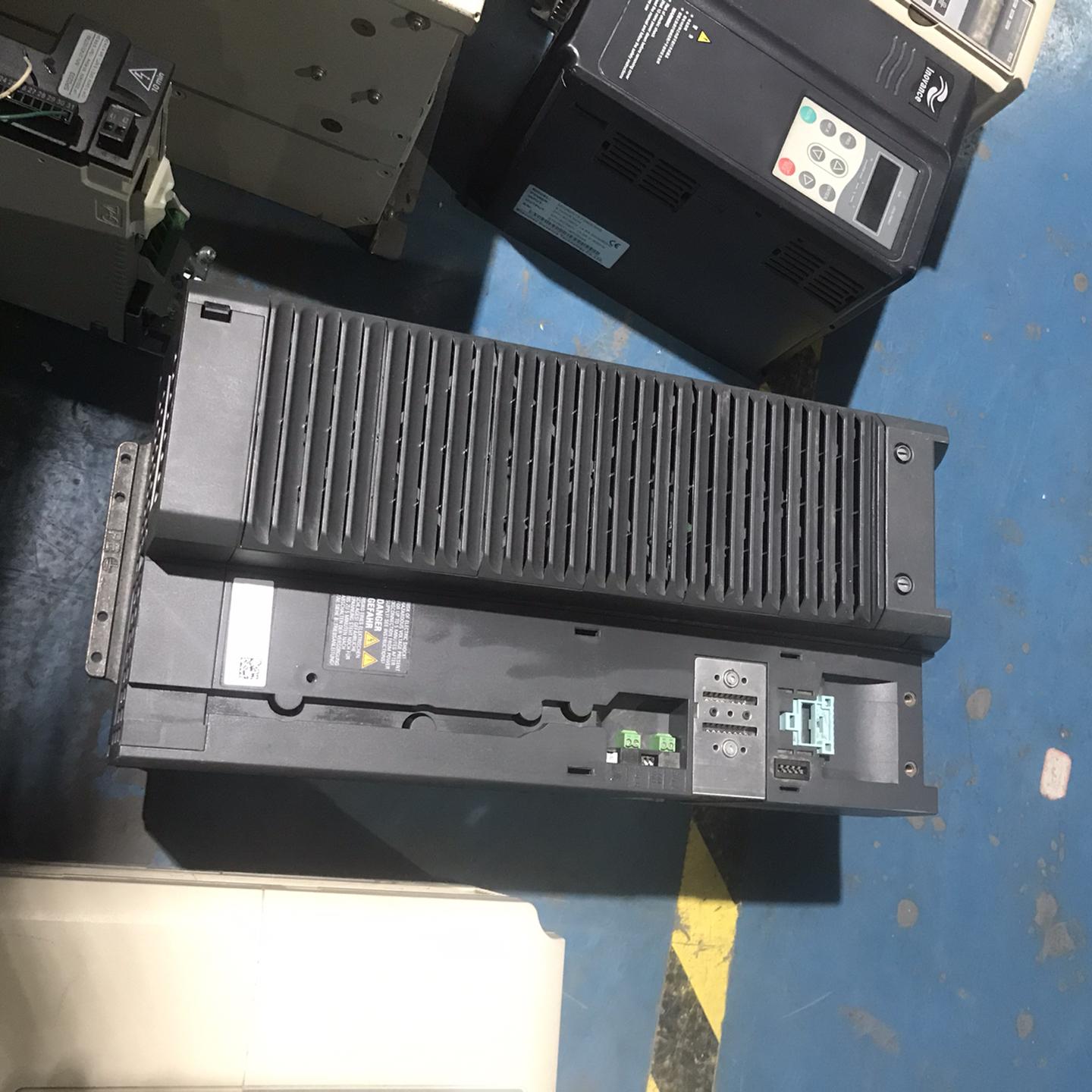 PM240-2系列变频器6SL3210-1PE26-0