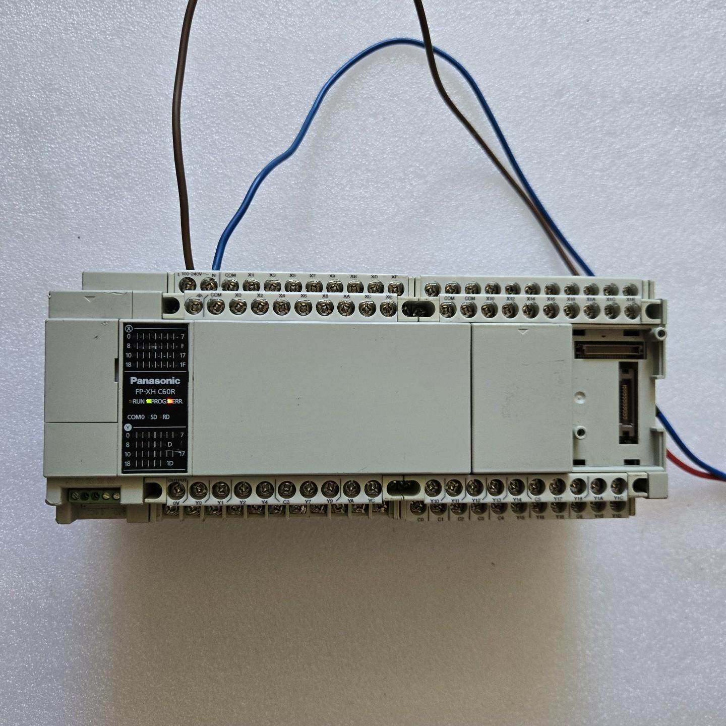 出；PLC 型号；AFPXHC60R-F 版本1.5 可