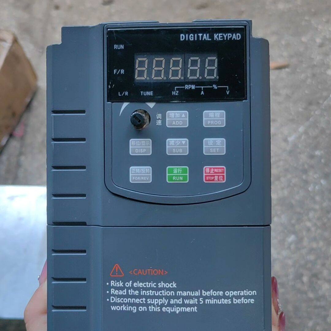 ZQ511M-2R2G3B-B 拆机中驱变频器 380V