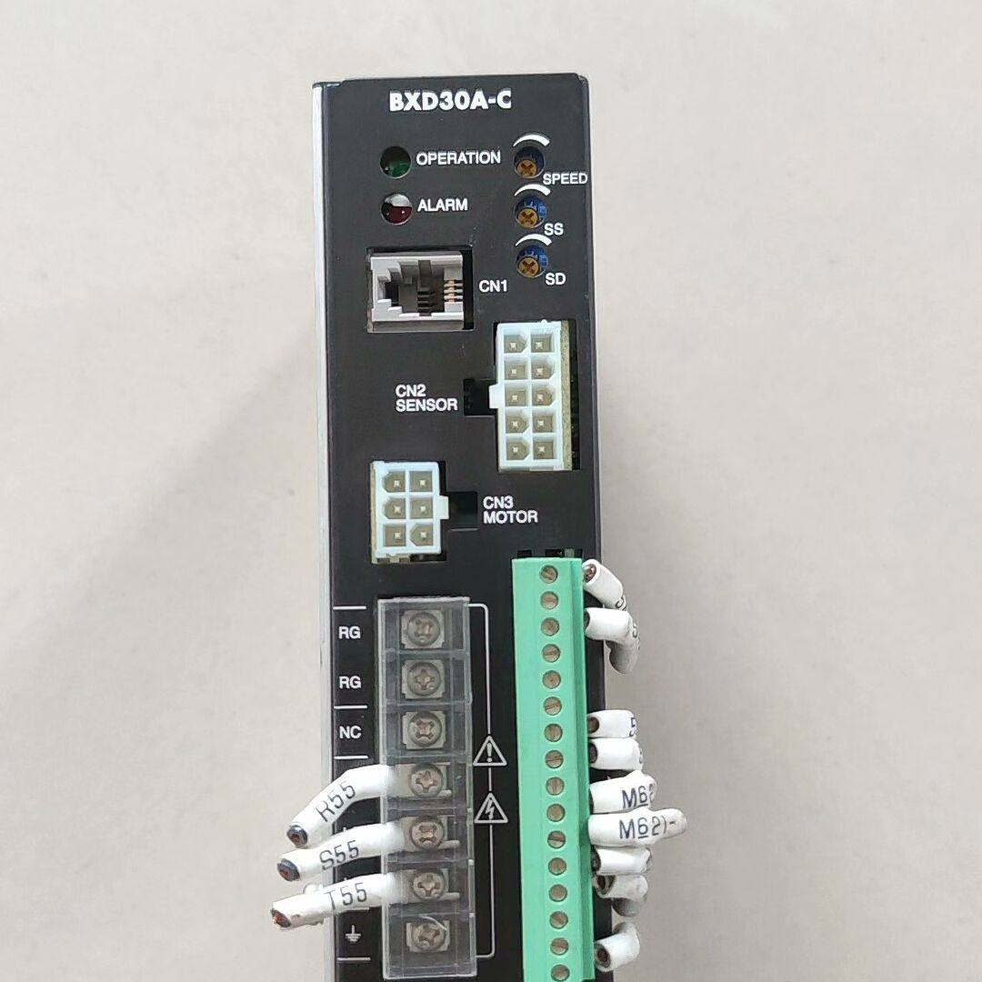 拆机 日本VEXTA品牌驱动器BXD30A-C 功能测试