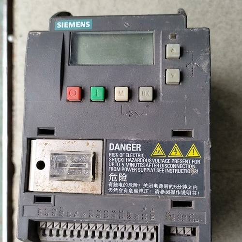 v20变频器380V 1.5kw 成色如图 功能包好