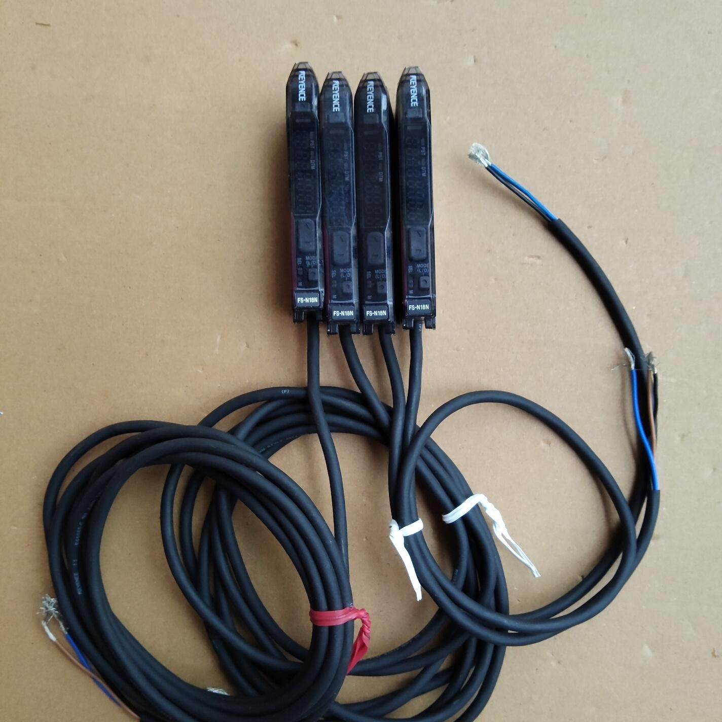 keyence光纤放大器FS-N18N  4个 标