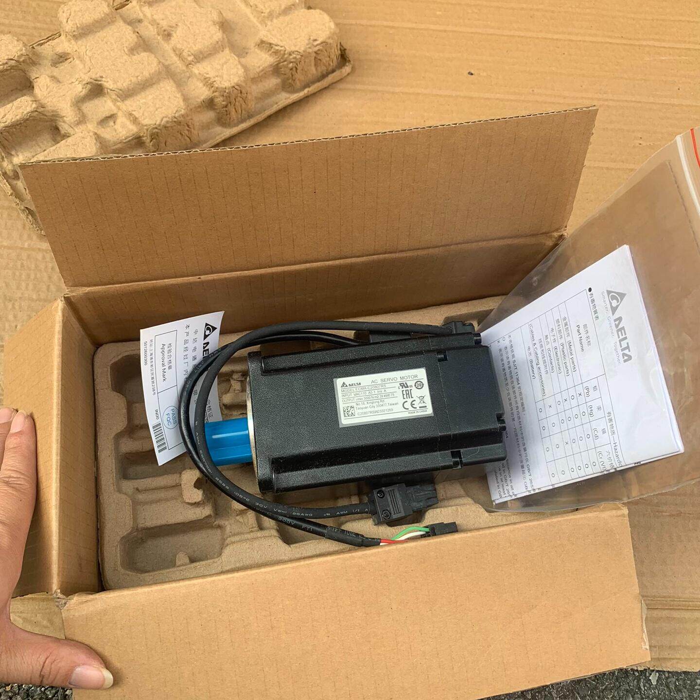 台达电机ECMA-C20807RS