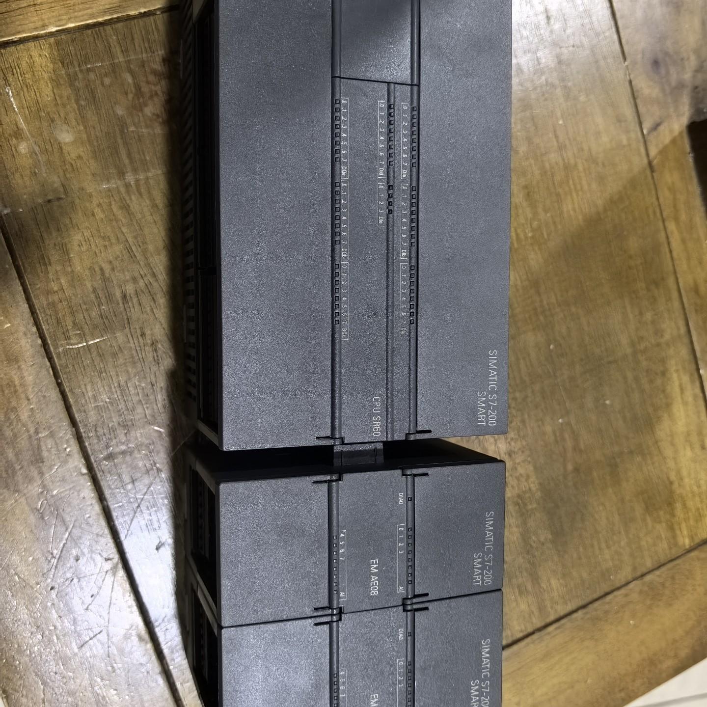 西门子S7-200 SMART PLC CPU SR60一台