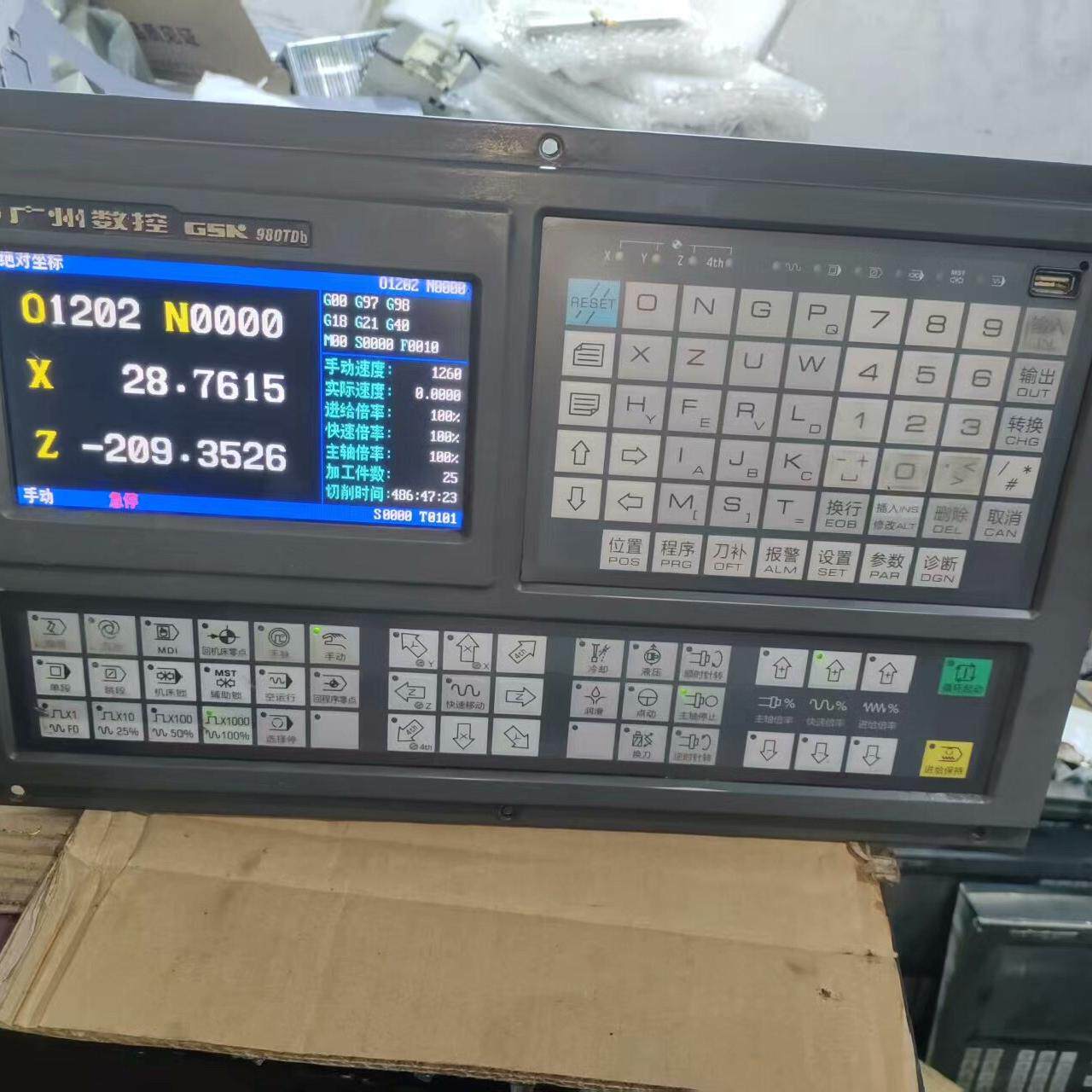 广数980TDb数控系统 正常拆机 成色不错 主板很新 沈阳