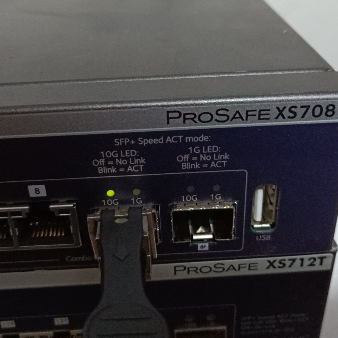 网件x708t电口万兆交换机 8个电口万兆口2光口万兆 成色