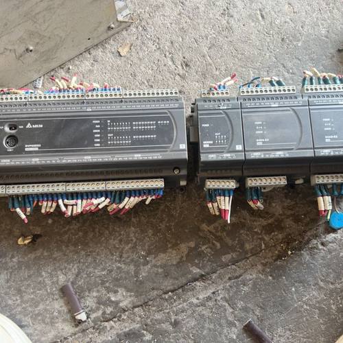 中达DVP60ES200T 08XN2和04DA-E2两个