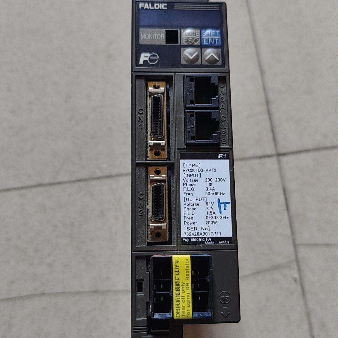 驱动器RYC201D3-VVT2拆机成色好 功能不包