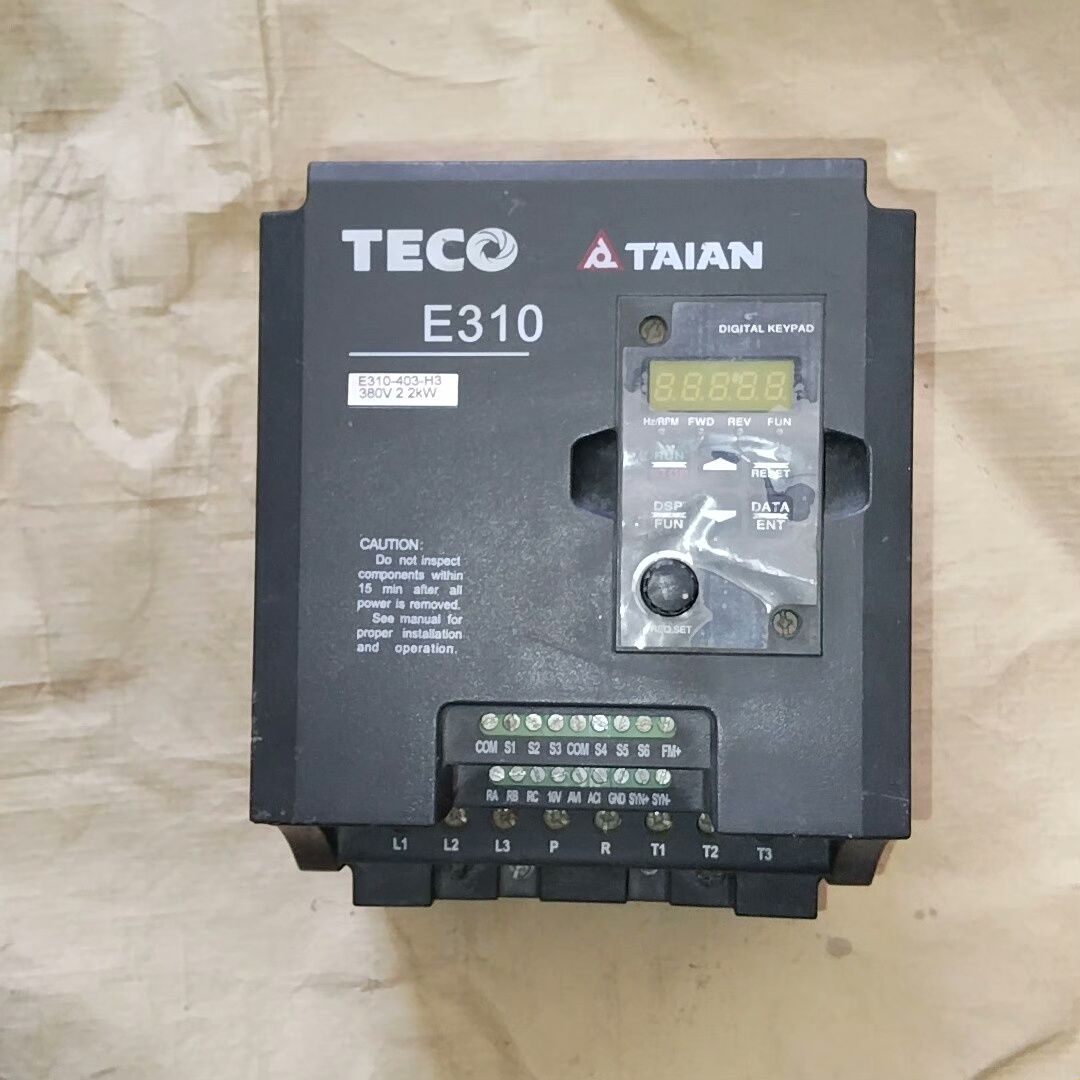 2.2kw变频器 E310-403-H3