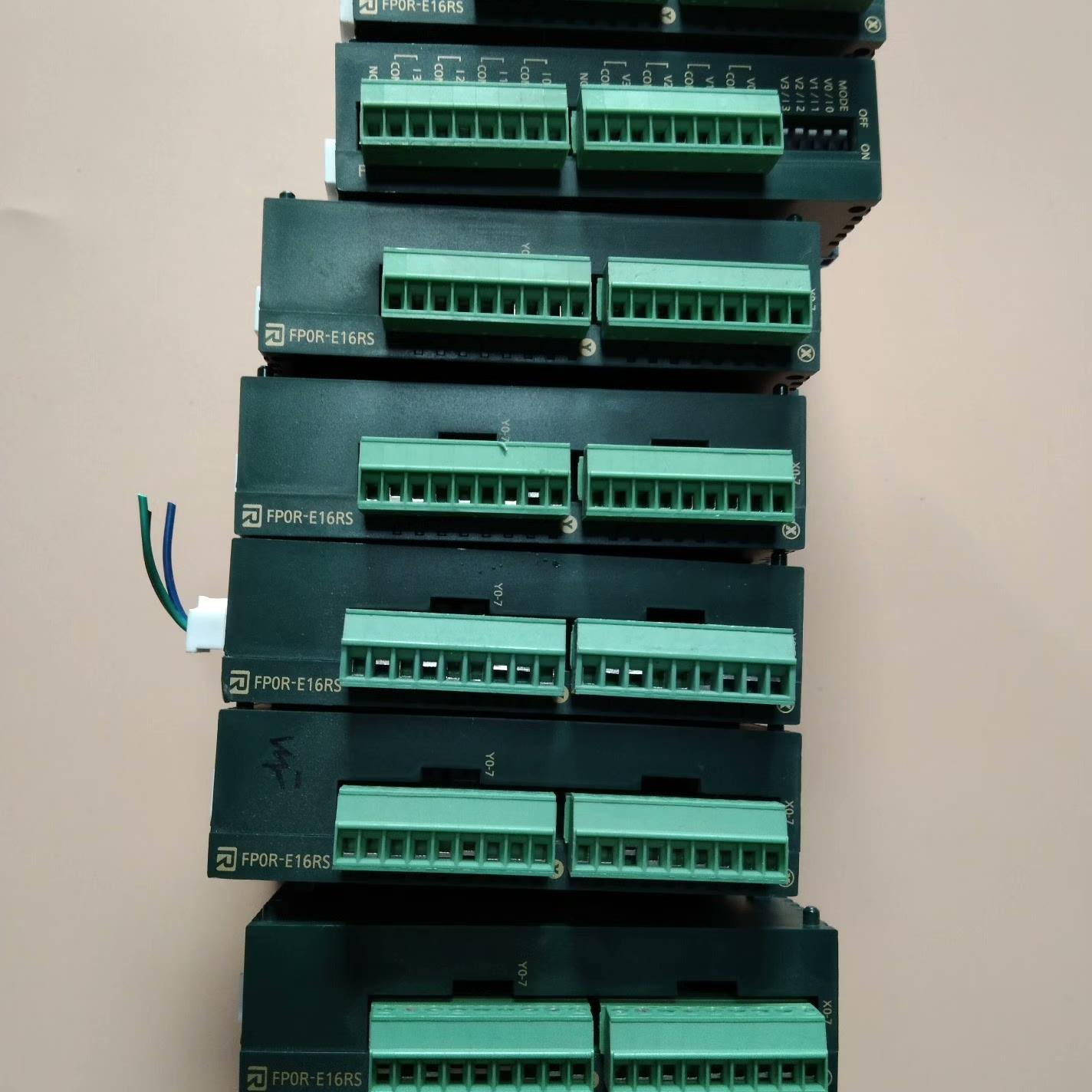PLC扩展模块AFP0R-E16RS 功能正常。拆机件