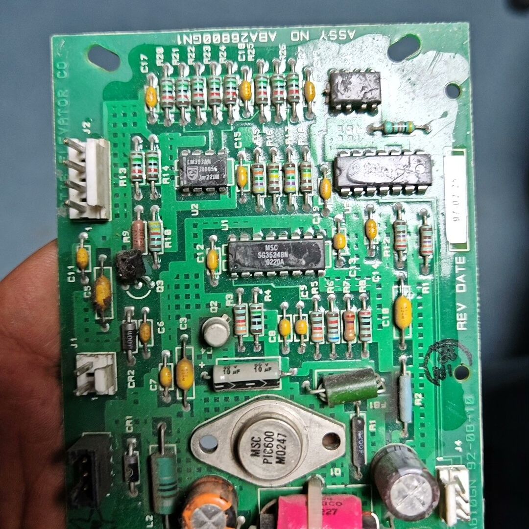 奥的斯E411ABA26800GN1电路板 实物拍摄 成色几