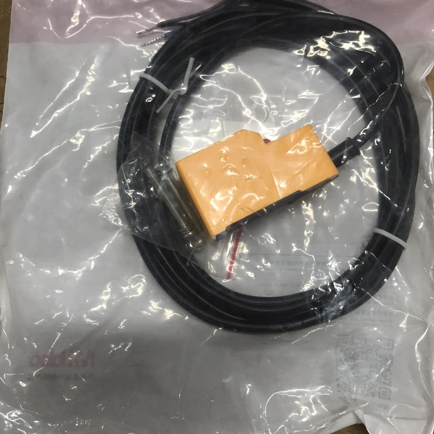 IPSC-15NA1D02N国产工业传感器  10