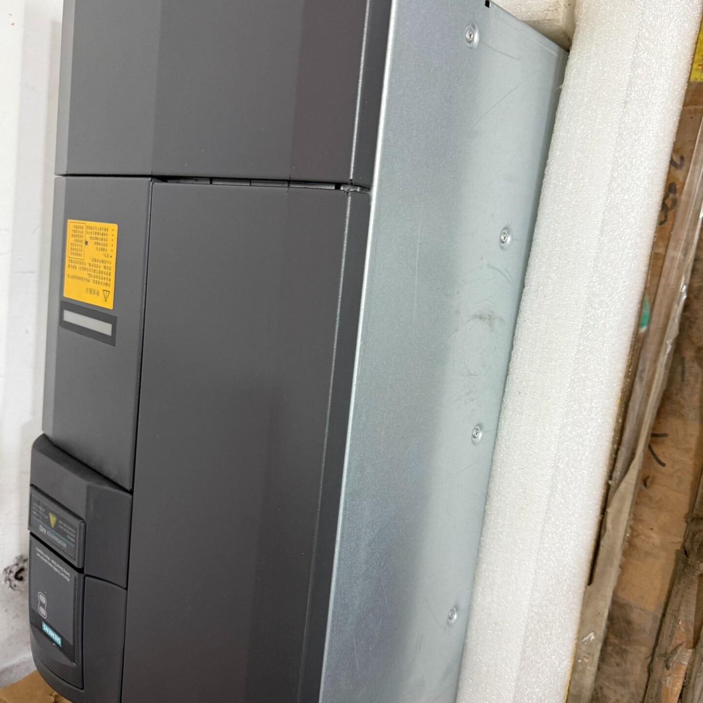 变频器 6SE6440-2UD31-5DB1 15KW