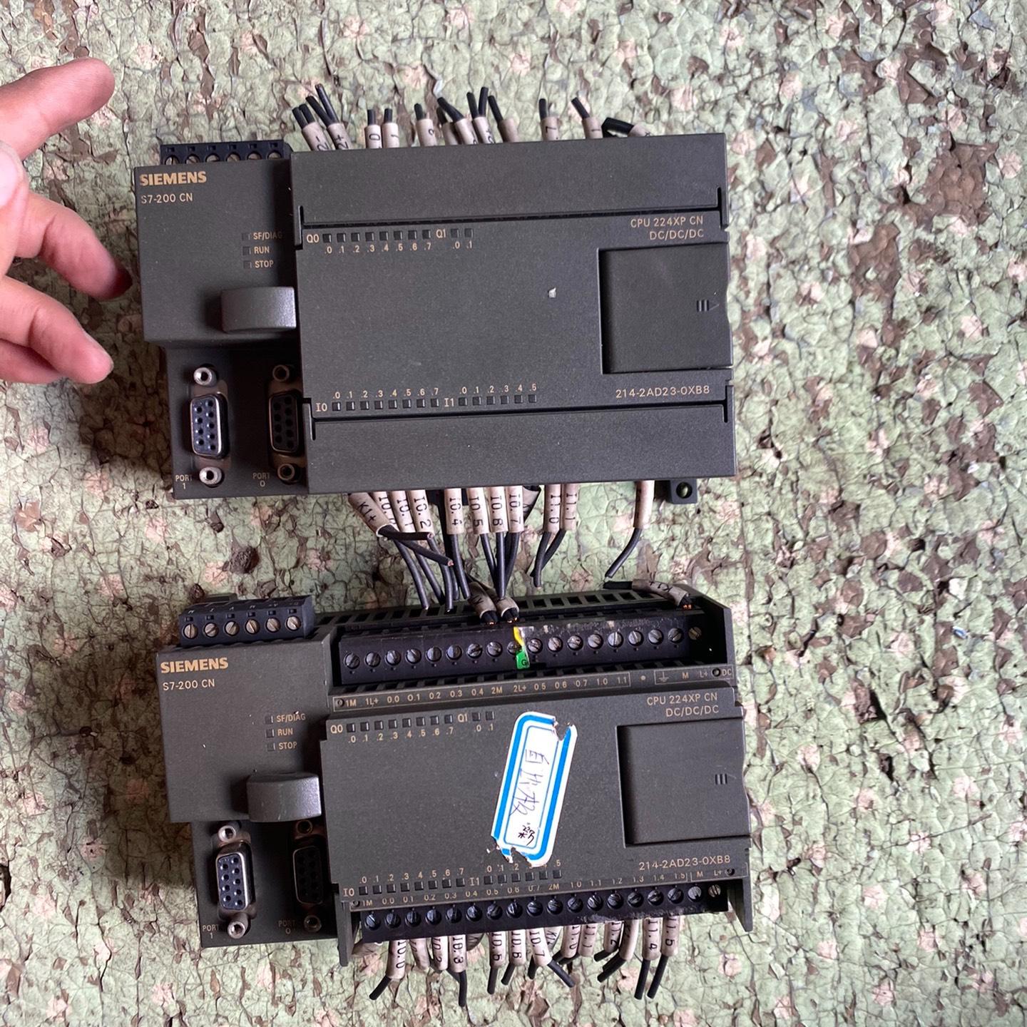 PLC 6ES7 214-2AD23-0XB8