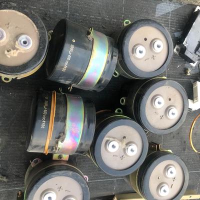 电容 400VDC 3900uf  变频器拆机电容有8个