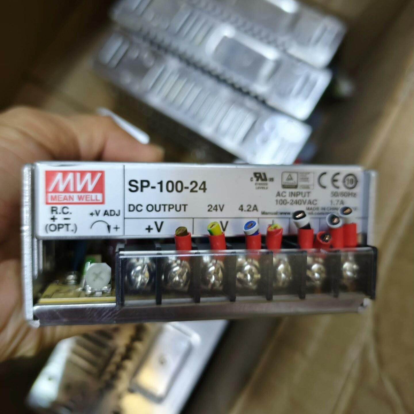 台湾明纬开关电源SP-100-24 输出DC24V4.5A。