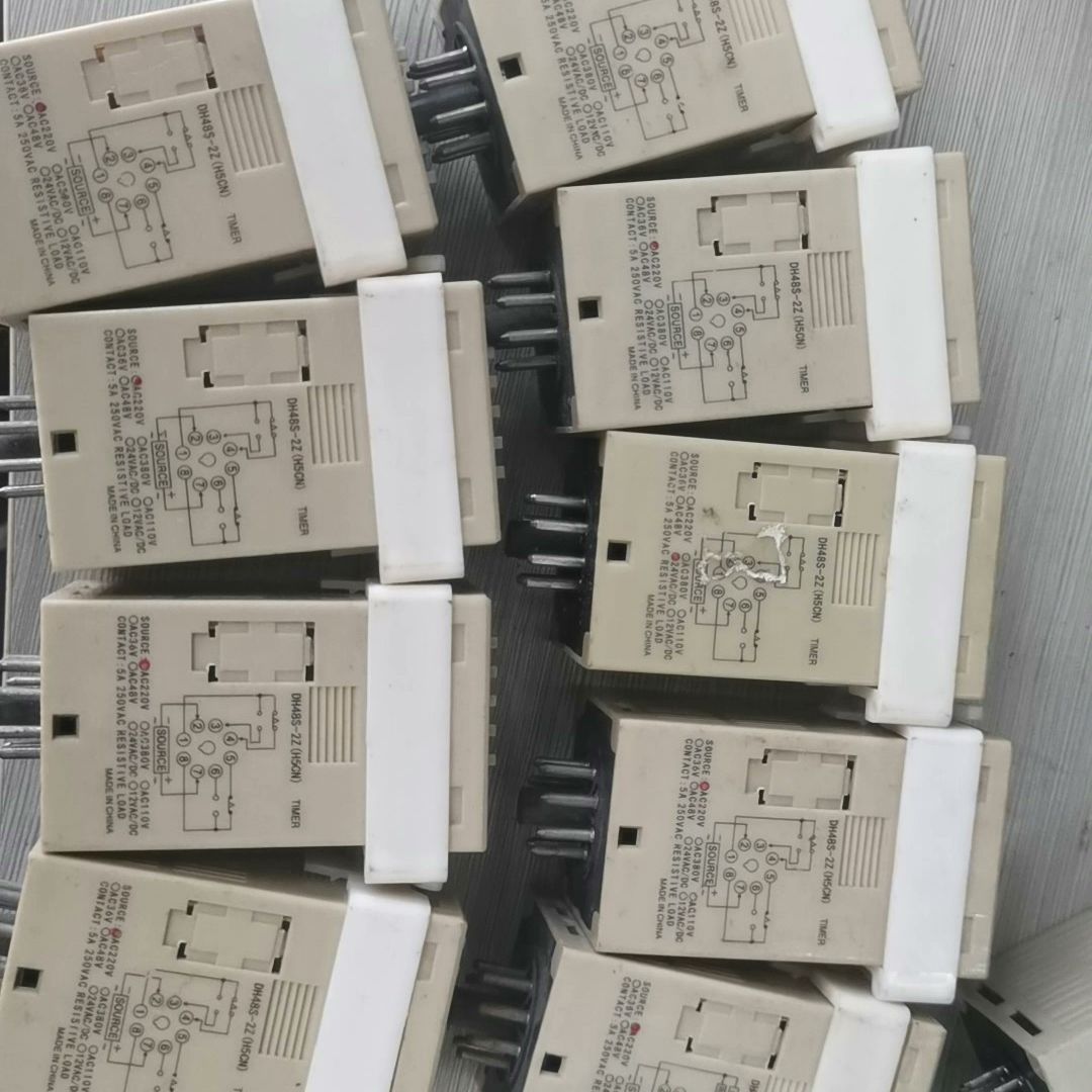 时间继电器DH48S-S -2Z AC220V