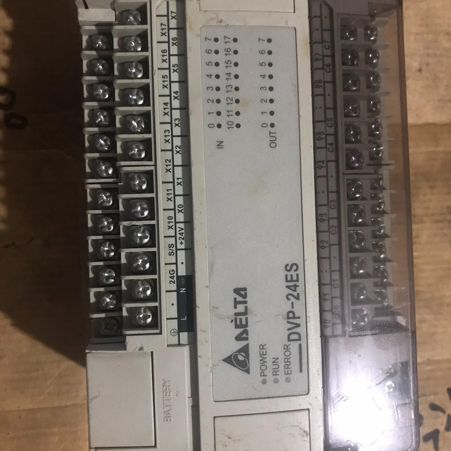 DVP24ES00R2台达PLC 拆机件 成色如图 测试输入