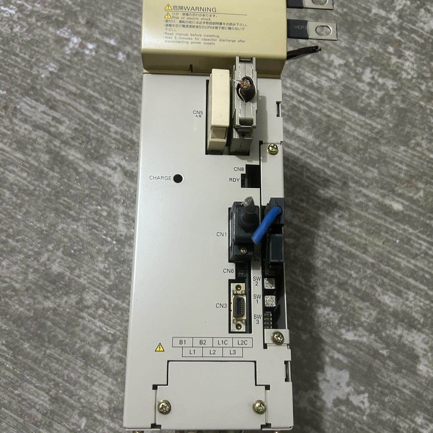 YASKAWA安川 JUSP-ACP30LA-N1 驱动器