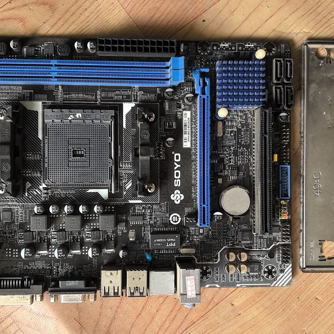 梅捷SY-A68M主板 支持FM2b接口 成色如图 实物实拍