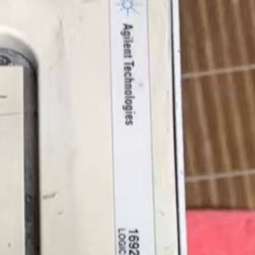 逻辑分析仪型号1692AD 插电能通电