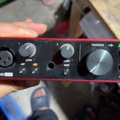 Focusrite福克斯特scarlett solo