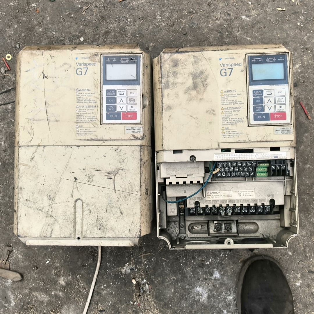 安川G7变频器 型号CIMR-G7B4015 15KW功率。