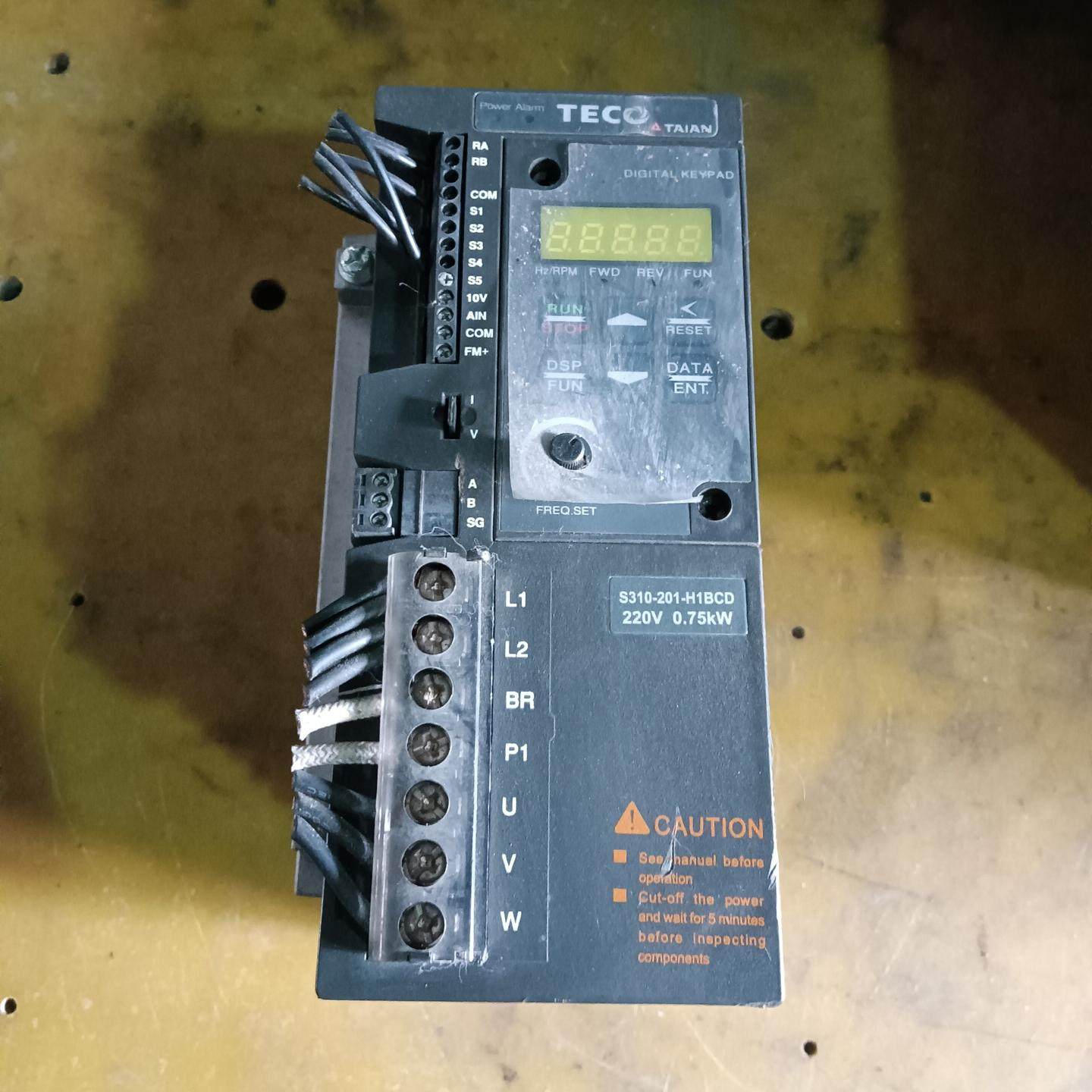 东元变频器 0.75KW S310-201-H1BCD(1H