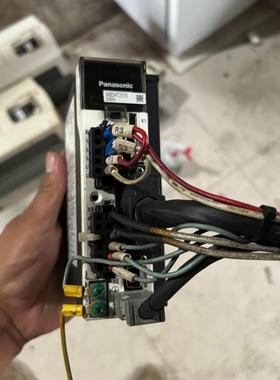 伺服驱动器400wMBDHT2510拆机 成色不