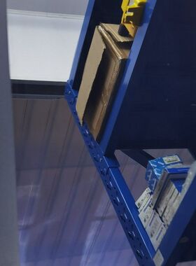 深圳智显达显示屏QC1716-C 电源DC12V 2.6A