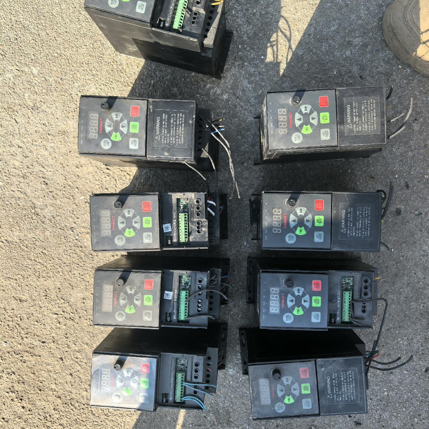 拆机XINJE变频器VB5-22P2 2.2KW220V