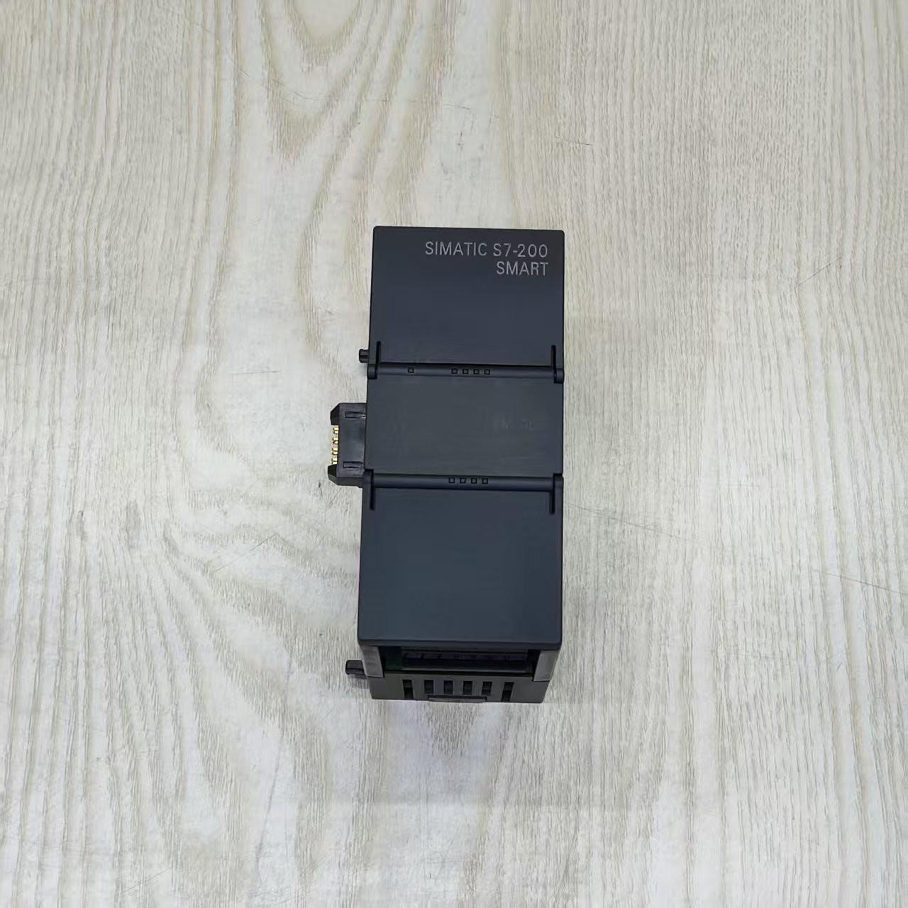 S7-200 SMART模块      EM AE04