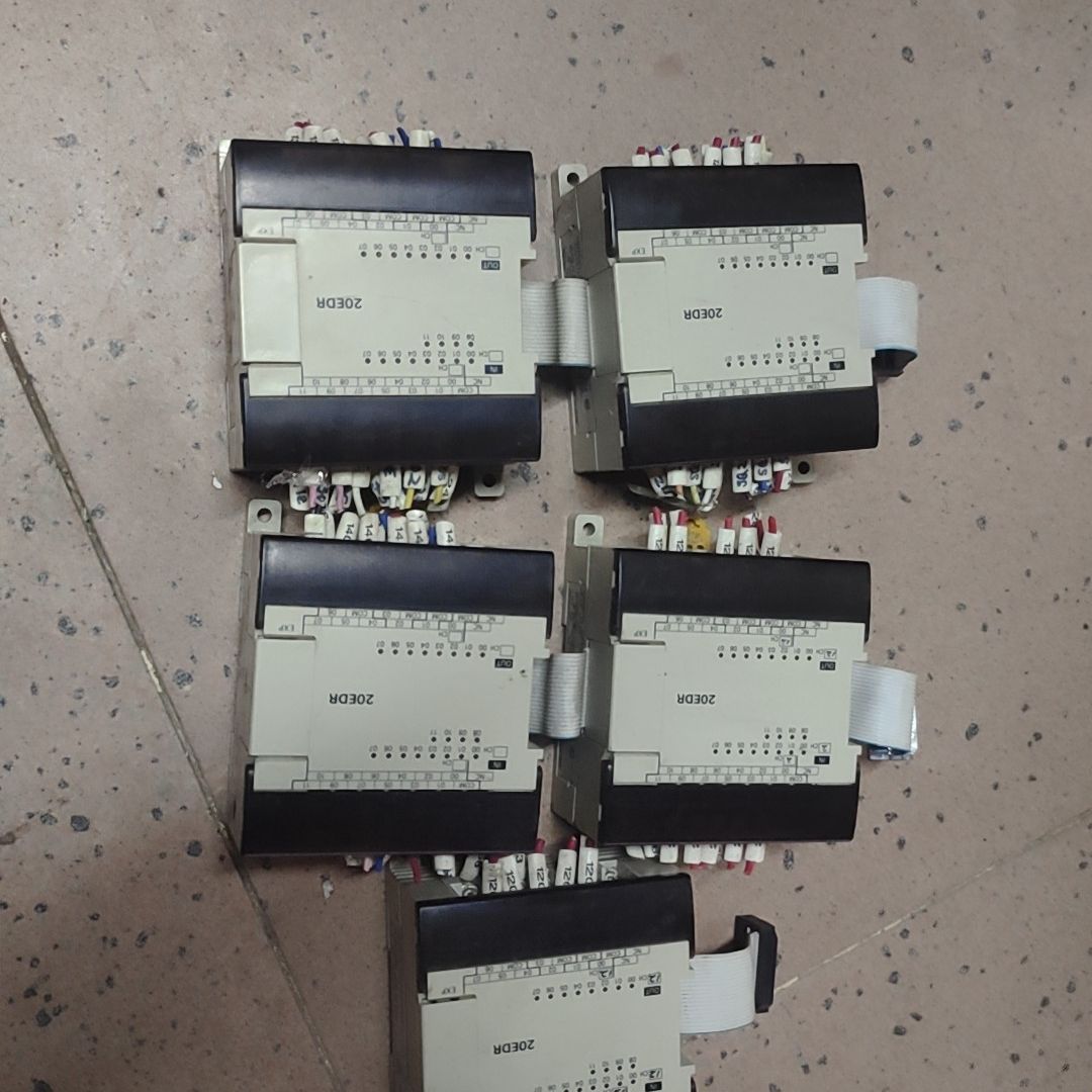 PLC模块CPM1A-20EDR拆机成色好 功能包