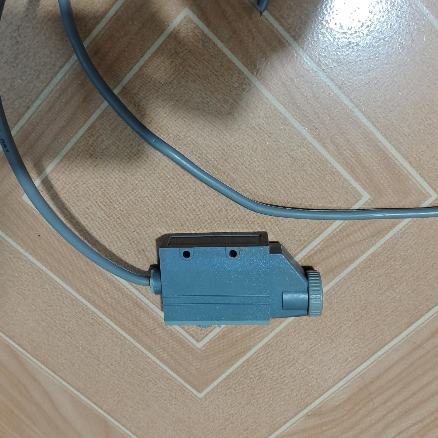 色标传感器KS-C2WA 功能正常 成色为实图