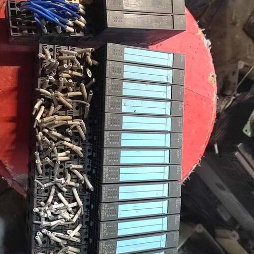 PLC模块 型号6ES7 131-4BF00-0AA0